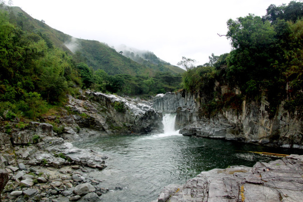 Kili Falls and Hot Springs - Abra