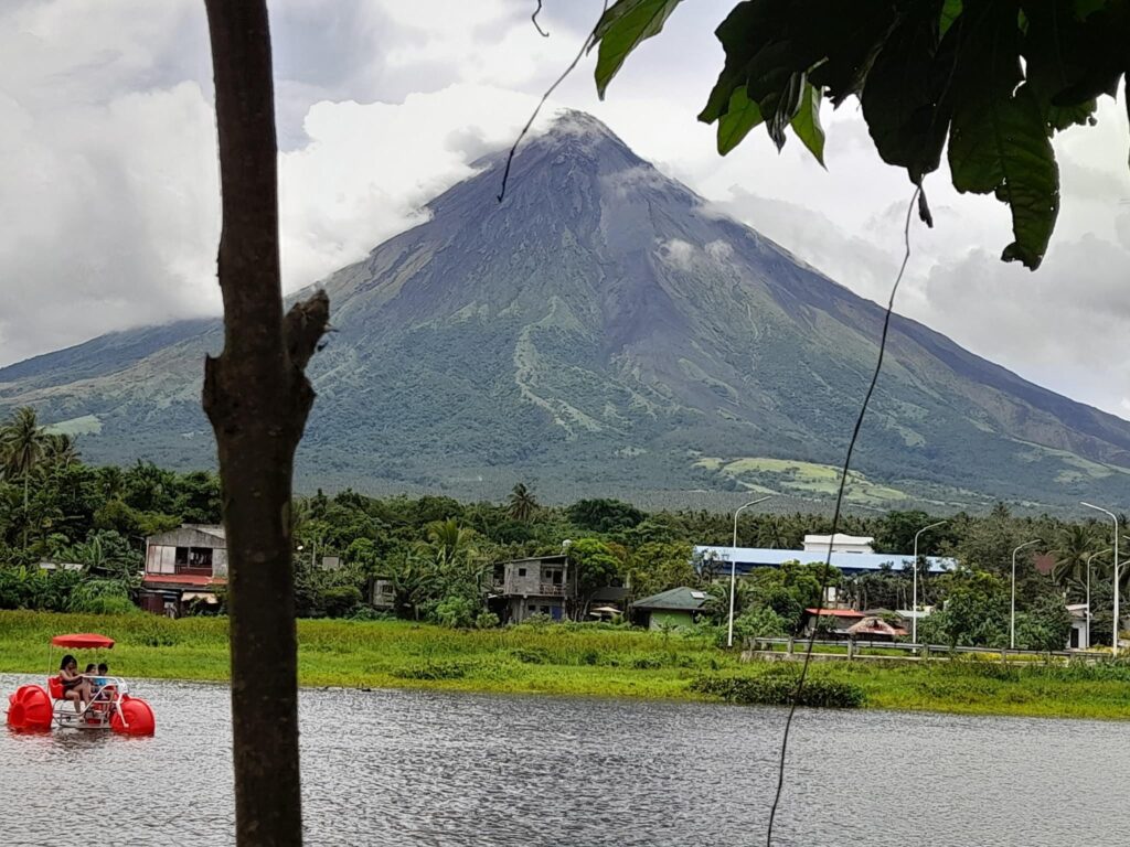 Sumlang Lake - Albay